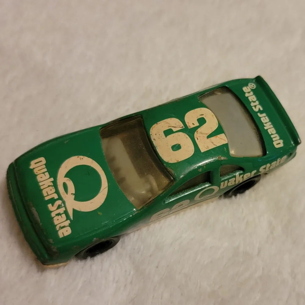 1993 Hot Wheels Quaker State #62 Nascar